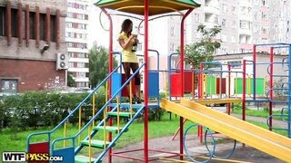 Amatőr orosz tinédzser pipit szexelnek