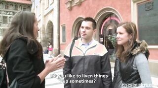 Tinédzser lánynak bejön a gigászi cerka