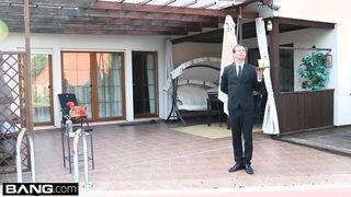 Gigantikus keblű milf kettő kukacot kap