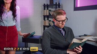 Brazzers - Valentina Bianco óriási dárdát kap