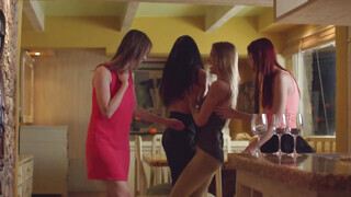 WOWGIRLS - Linda Sweet fenékbe dugva