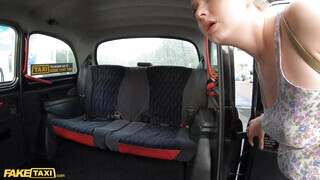 Fake Taxi - Lucy Heart a csábító pici orosz lyuk