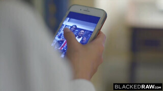 BlackedRaw - Sydney Cole és a csoki nyeles aszpirin