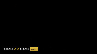 Brazzers - Cherie Deville tinédzser pasassal kúrel