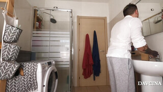 Olasz házastárs popóba dugva