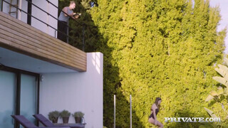 Private.com - Talia Mint a szomszéd pasassal kefél