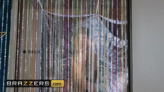 Brazzers - Karma Rx a hippi manussal kupakol