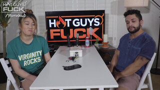 Hot guys fuck - a japán pipi nagyon örül a hatalmas fasznak
