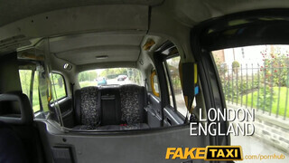 FakeTaxi - Carmel Cox az angol tini kéjhölgy