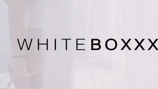 WHITEBOXXX - Lya Missy romantikus kamatyolása