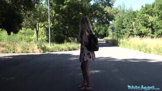 Public Agent - Sophia Grace pénzért bekapja a farkat