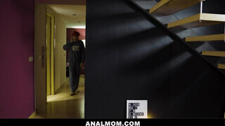 Canela Skin segge rendesen megkefélve - Anal mom