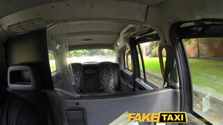 FakeTaxi - Csábító lengyel pipi megkúrva