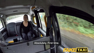 Fake Taxi - Nikky Dream termetes kannás szöszi