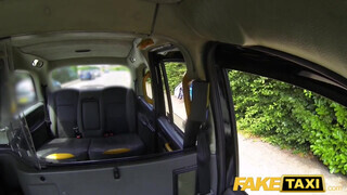 Fake Taxi - Brooke Jameson segg lyukba kefélve