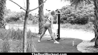 TheRealWorkout - Fitnesz vlogger és a óriási himbilimbi esete