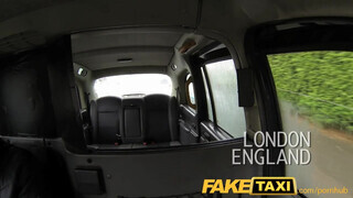 FakeTaxi - gigantikus keblű világos szőke muff