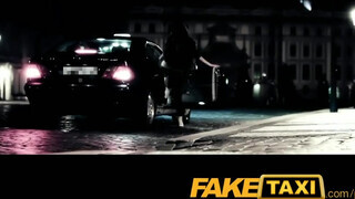 FakeTaxi - Jasmine Jae szereti a kíméletlen pélót