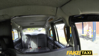 Fake Taxi - Cuki világos szőke pipi megdöngetve