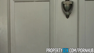 PropertySex - bombázó világos szőke ingatlanos pipi
