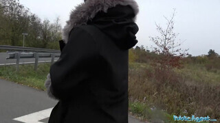 Public Agent - Kiki Minaj a brit tini nőci