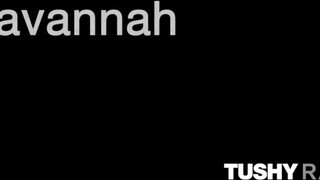 TUSHYRAW - Savannah Bond ánuszába csoki hímtagot tolnak