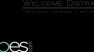 Babes - Apolonia Lapiedra a bűbájos latin amerikai zsenge