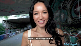 Public Agent - Asia Vargas a dögös ázsiai csajszi