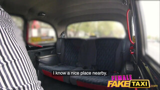 Female Fake Taxi - Nathaly Cherie a termetes cickós taxis lány