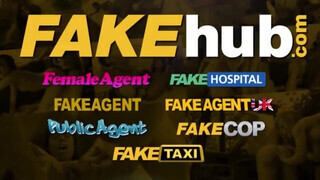 Public Agent - Csoki hajú pici didkós zsenge csajszi