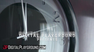 DigitalPlayground - Kira Noir a bombázó félvér csajszi