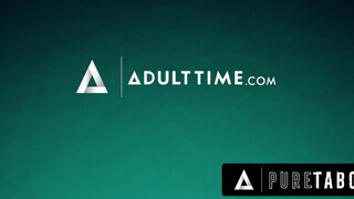 PURE TABOO - Lilly Bell a szőrös vaginás ingatlanos pipi