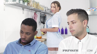 PrivateBlack - Taylor Sands édeshármasban kefél