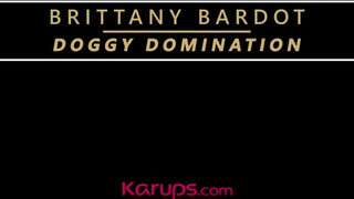 Karups - Brittany Bardot fenékbe tolva