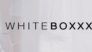 WhiteBoxxx - Zazie Skymm segglyukba is szereti