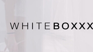 WHITEBOXXX - Francys Belle a gigászi mellű nőci