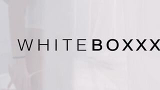 WHITEBOXXX - Adelle Sabelle a bombázó francia csajszika