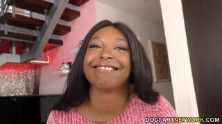 Rachel Raxxx az óriás keblű néger milf
