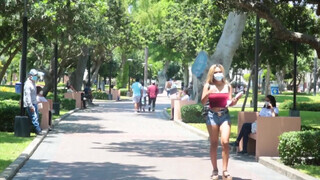 Bájos gigászi cickós venezuelai nőci