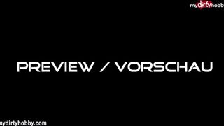 Világos Szőke tinédzser pipi sztrapkóban pattan a faszra kint a castingon