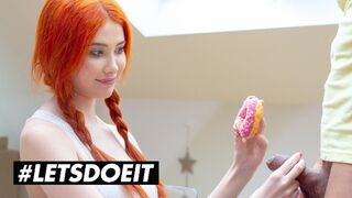 Gisha Forza gigászi cickós vörös bombe egy fánkot érő hardcore dugásért