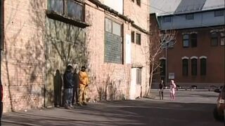 Sylvia Laurent és Morgane Gole óriási fasszal a retro Dentro Valentina filmben